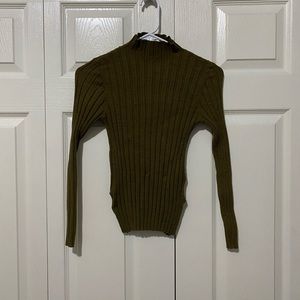 Tight green turtle neck